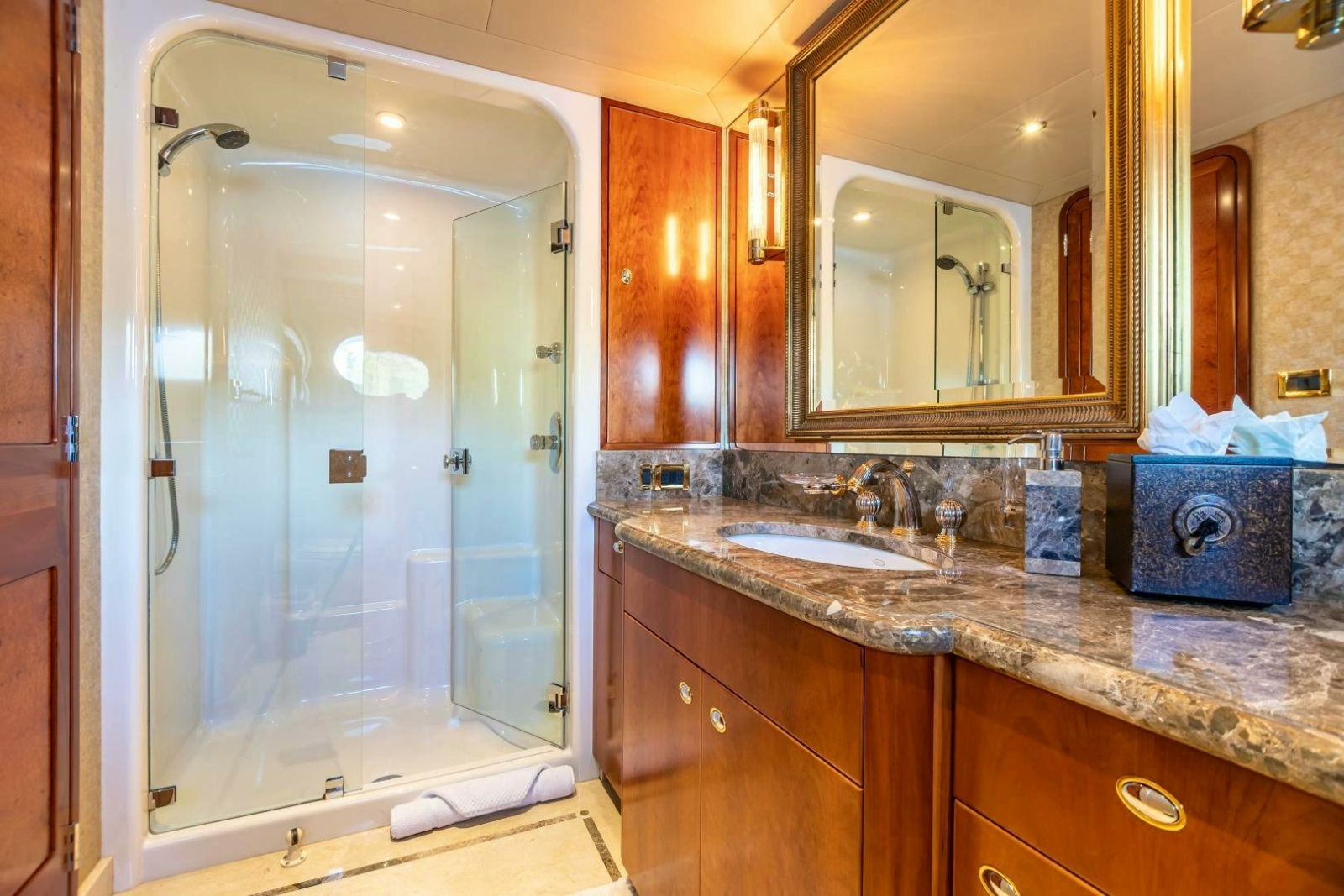 SERENGETI 130ft Westport Yacht For Sale