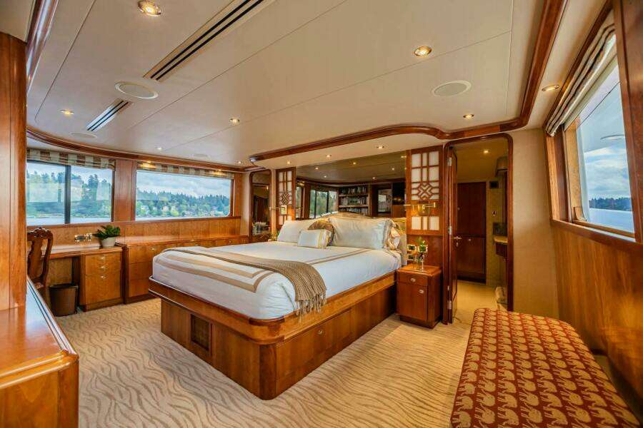 SERENGETI 130ft Westport Yacht For Sale