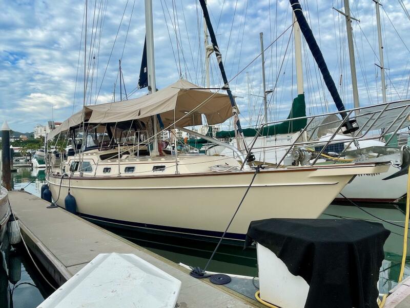 2005 Island Packet 485