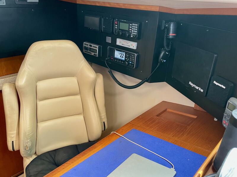 2005 Island Packet 485