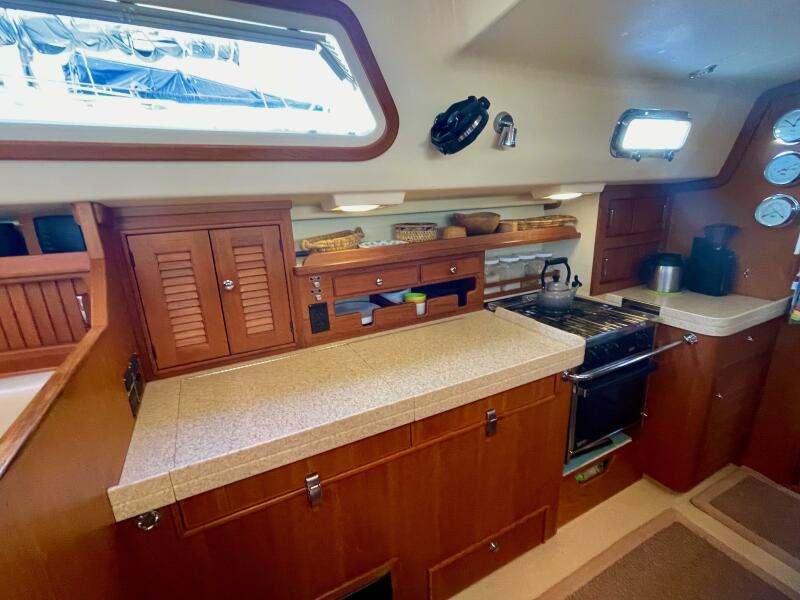 2005 Island Packet 485