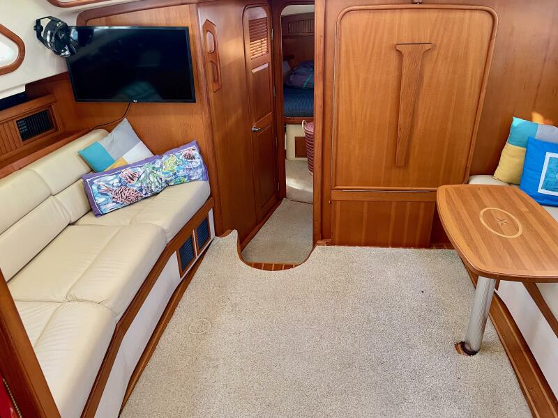 2005 Island Packet 485