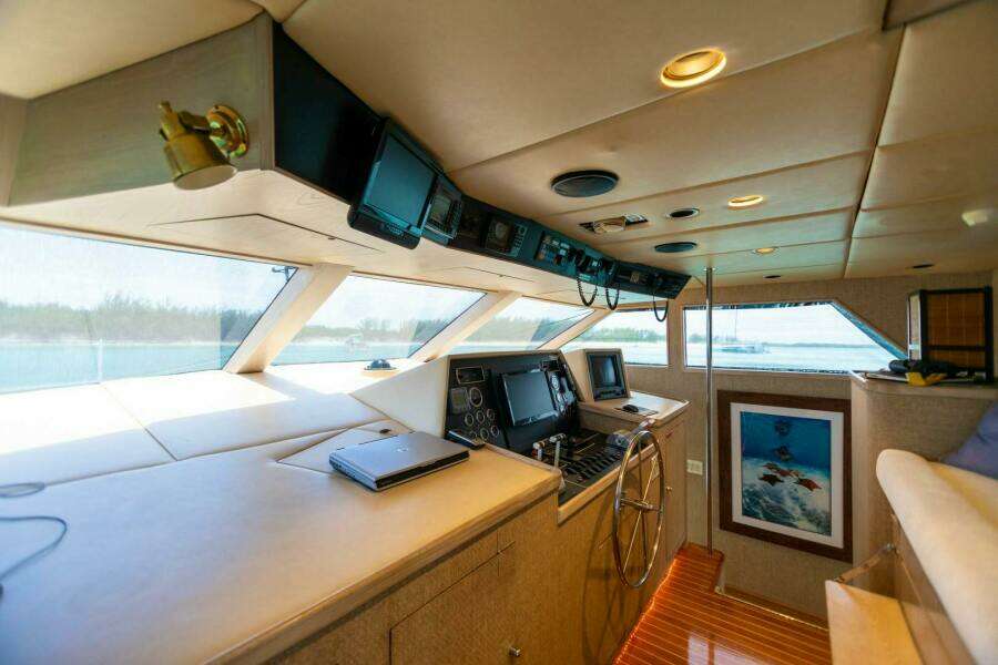 ISLAND TIME 110ft Broward Yacht For Sale