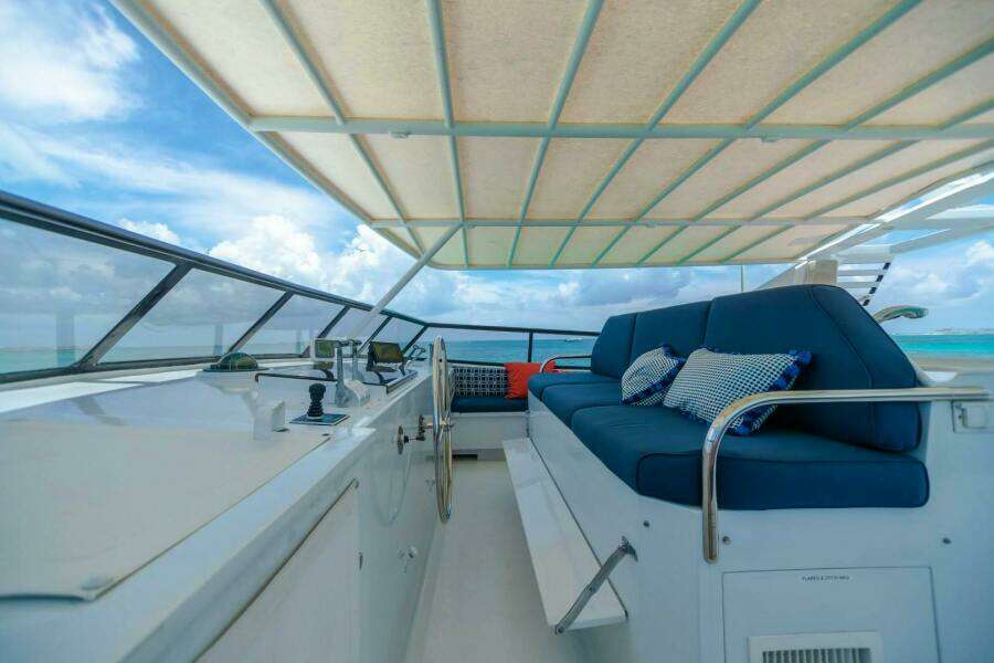 ISLAND TIME 110ft Broward Yacht For Sale