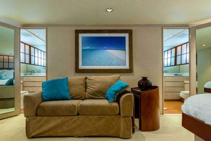 ISLAND TIME 110ft Broward Yacht For Sale