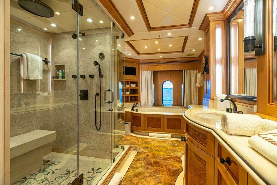 UNBRIDLED 191ft Trinity Yachts Yacht For Sale