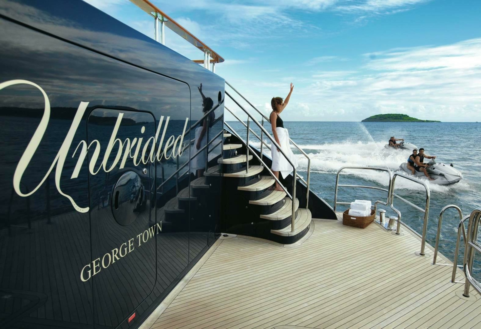 UNBRIDLED 191ft Trinity Yachts Yacht For Sale