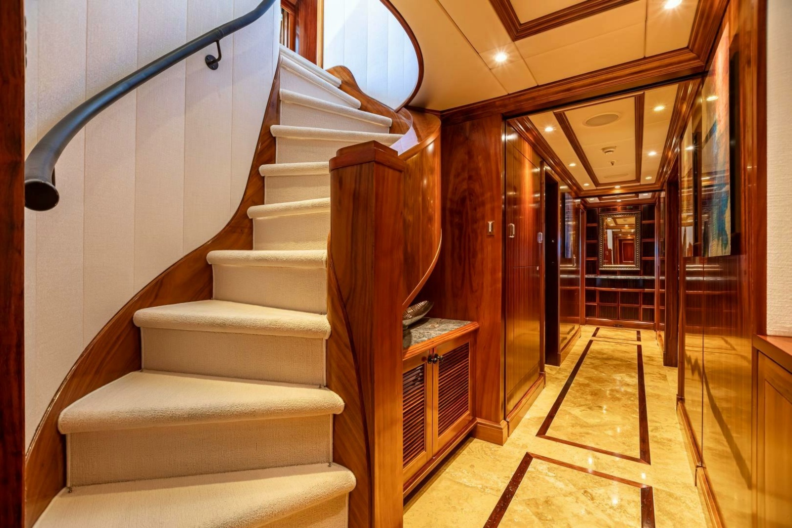 UNBRIDLED 191ft Trinity Yachts Yacht For Sale