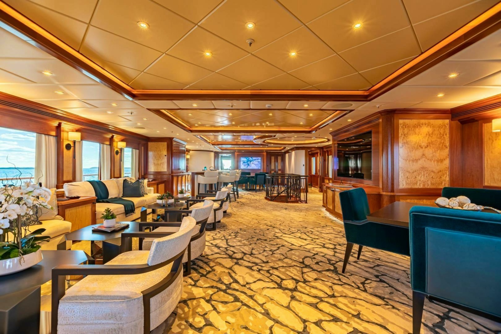 UNBRIDLED 191ft Trinity Yachts Yacht For Sale