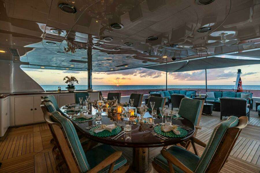 UNBRIDLED 191ft Trinity Yachts Yacht For Sale