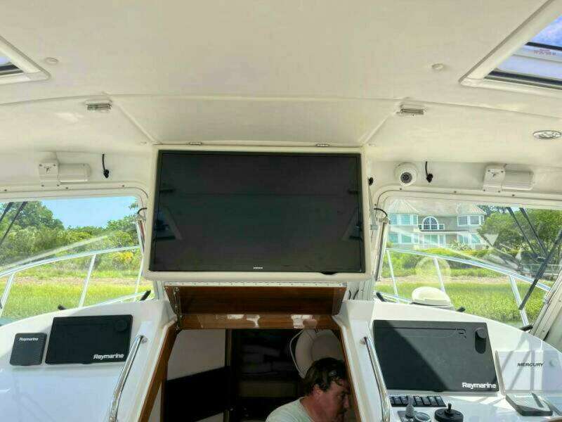 BARCODE 43ft MJM Yacht For Sale