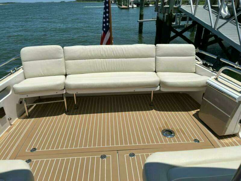BARCODE 43ft MJM Yacht For Sale