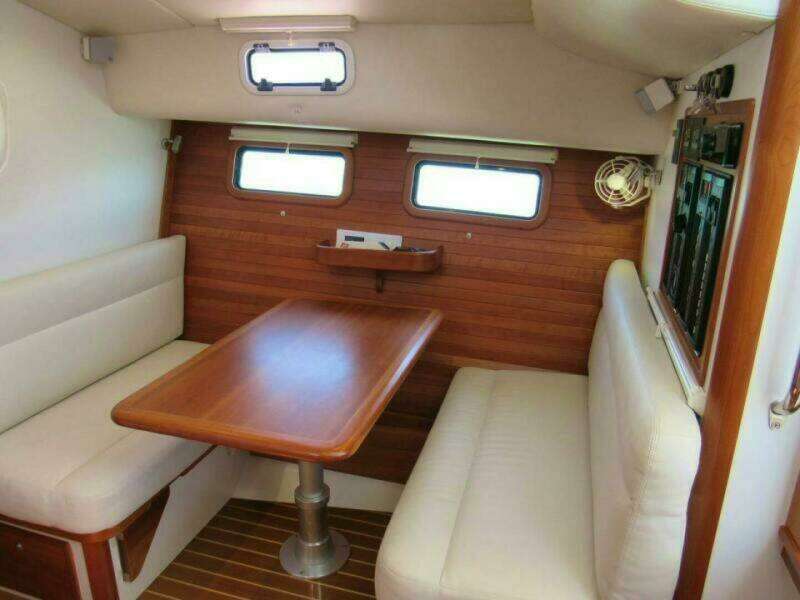 BARCODE 43ft MJM Yacht For Sale