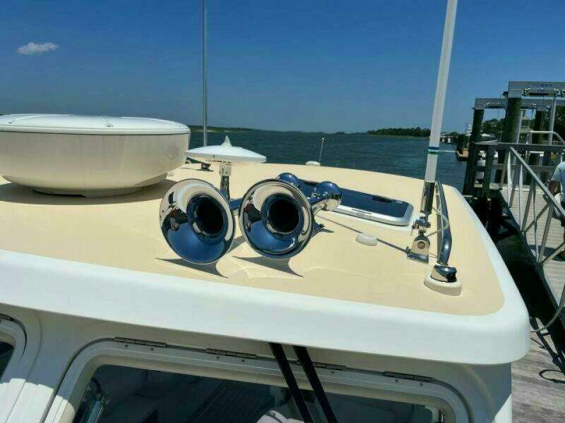 BARCODE 43ft MJM Yacht For Sale