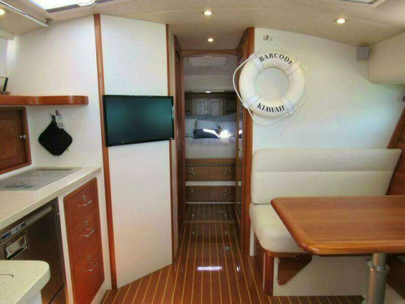 BARCODE 43ft MJM Yacht For Sale