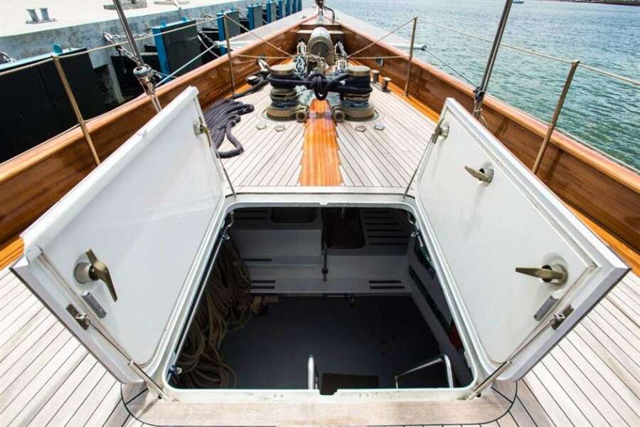 DONA FRANCISCA 172ft Astilleros Buquebus Yacht For Sale
