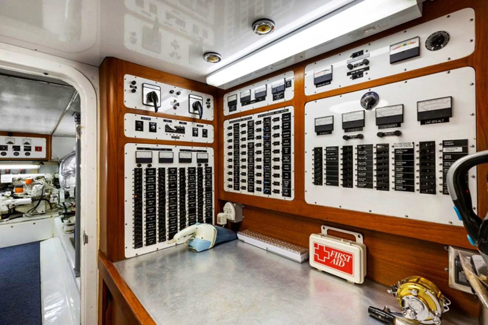 72' 1983 Elliott Custom