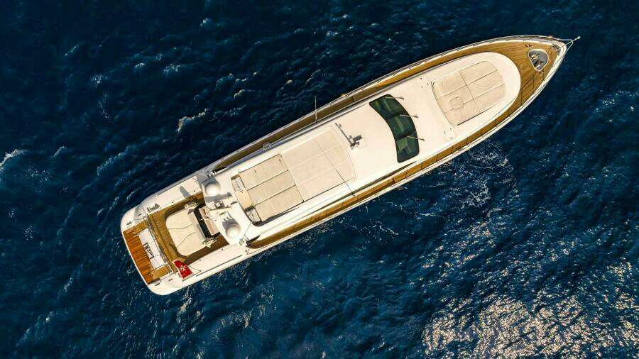1K 109ft Overmarine Yacht For Sale