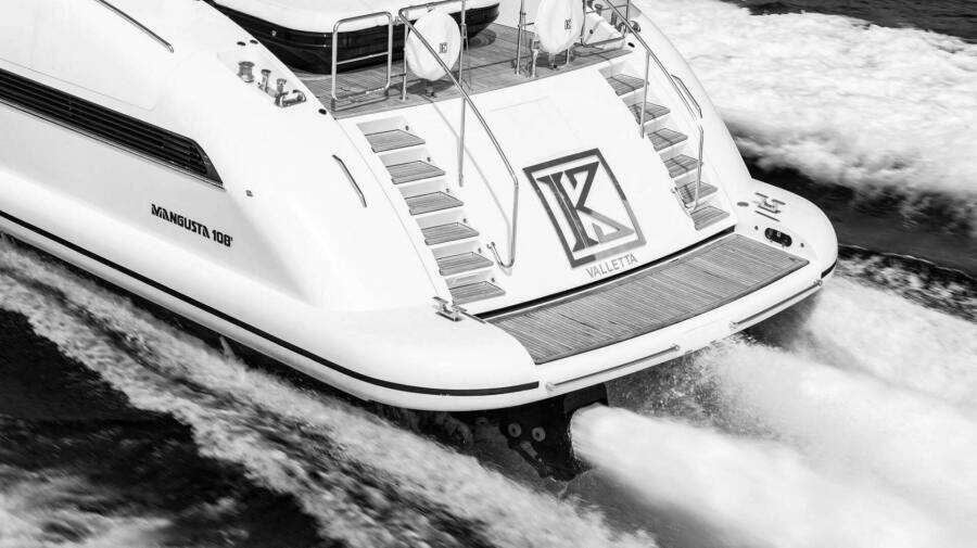 1K 109ft Overmarine Yacht For Sale
