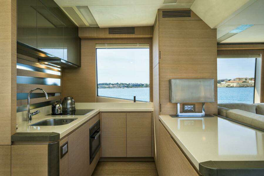 CRAZY DIAMOND 70ft Monte Carlo Yachts Yacht For Sale