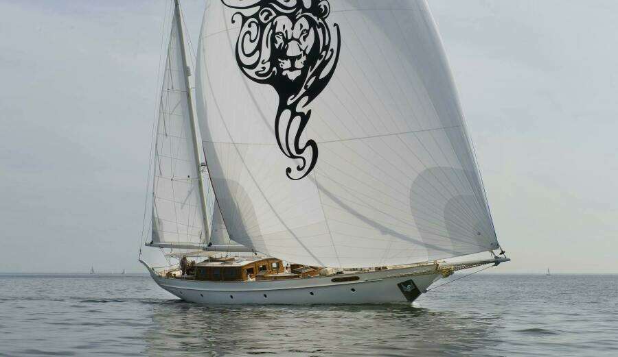 SPIRIT OF VENICE 89ft Vmg Yacht For Sale