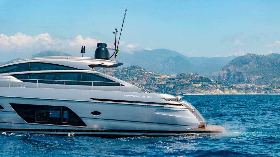 SILVER MISSILE 62ft Pershing Yacht For Sale