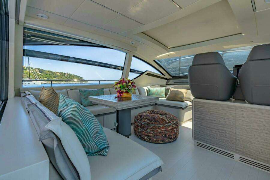 SILVER MISSILE 62ft Pershing Yacht For Sale