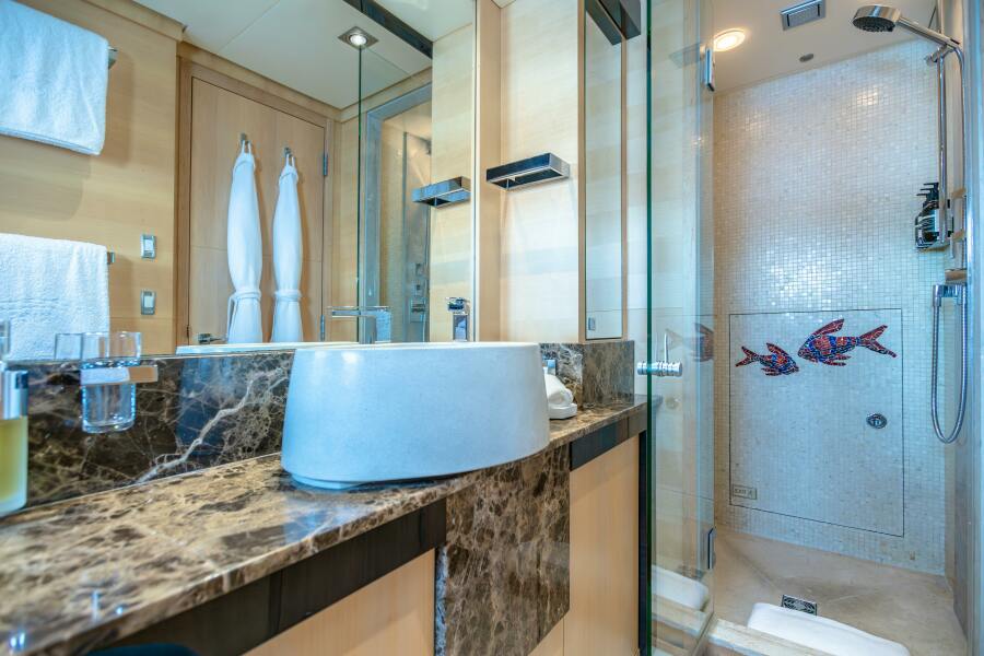 124' 2009 Palmer Johnson Palmer Johnson 120