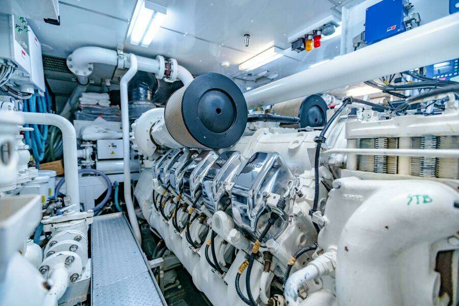 KJOS 124ft Palmer Johnson Yacht For Sale