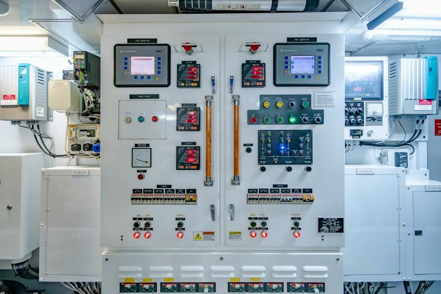 124' 2009 Palmer Johnson Palmer Johnson 120