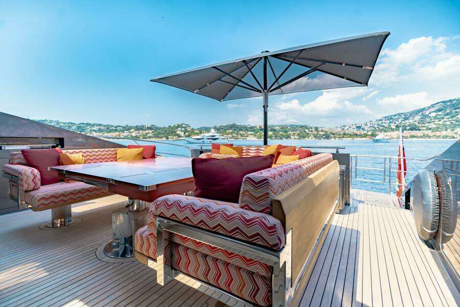 KJOS 124ft Palmer Johnson Yacht For Sale