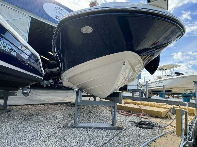 2017 Sea Ray 210 SPX Outboard