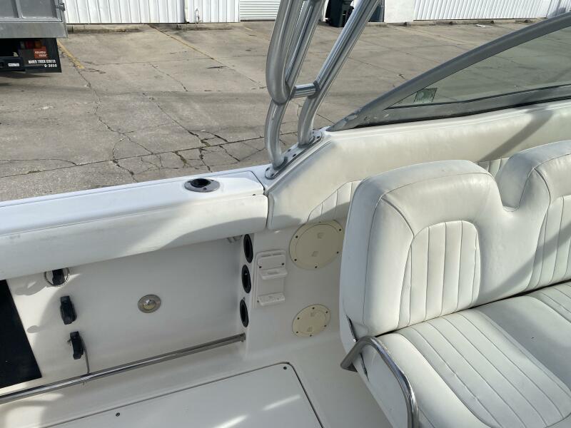 2011 Robalo 