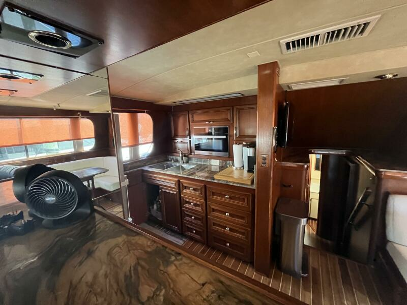 1985 Bertram 54 convertible