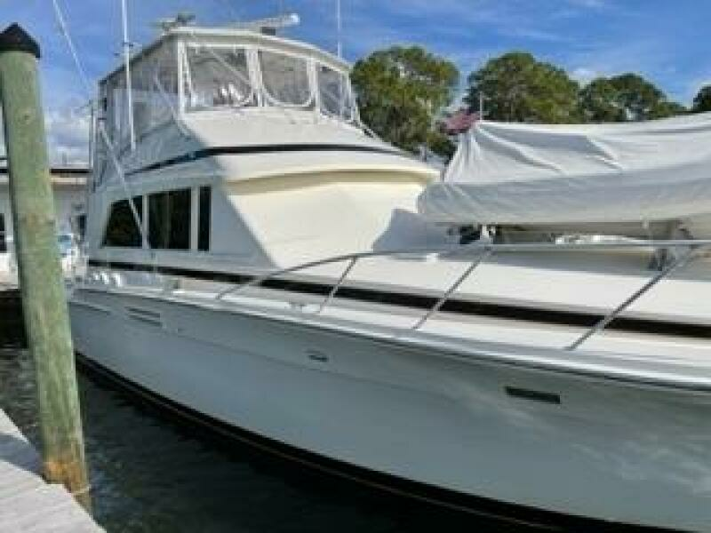 1985 Bertram 54 convertible