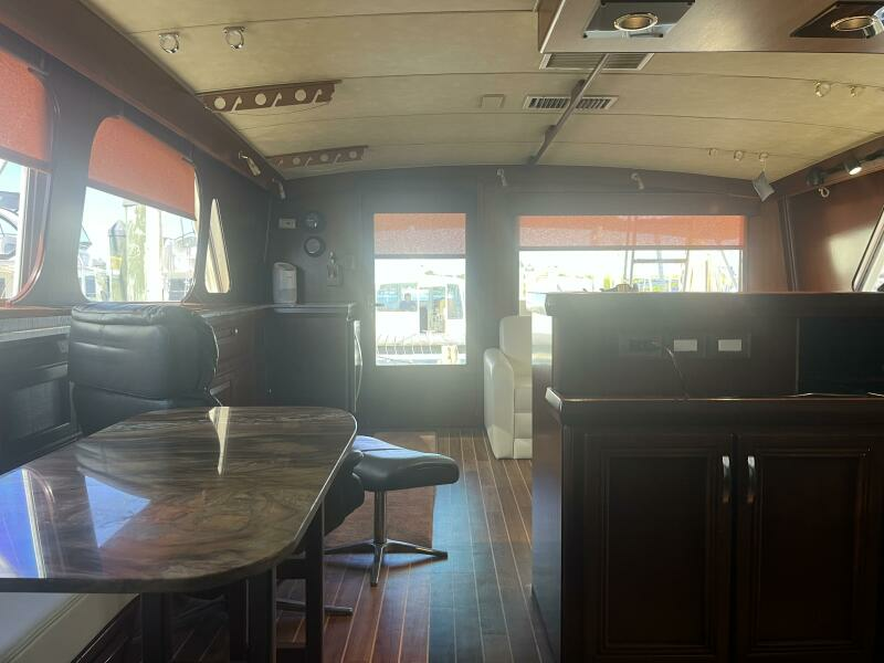 1985 Bertram 54 convertible