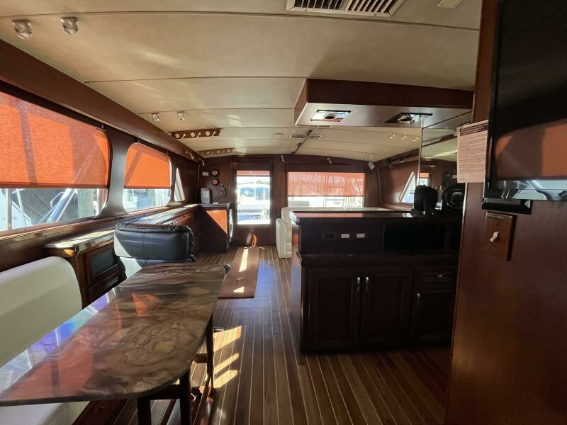 1985 Bertram 54 convertible