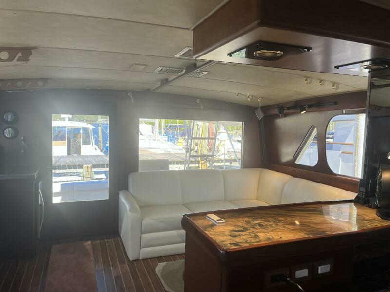 1985 Bertram 54 convertible