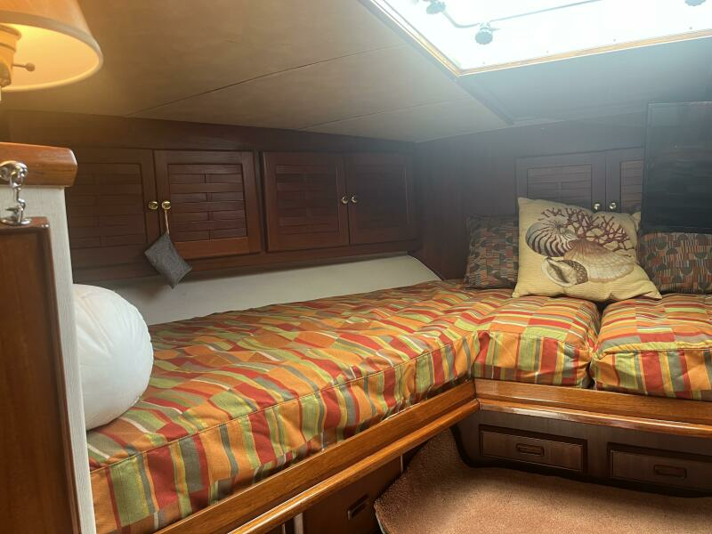 1985 Bertram 54 convertible