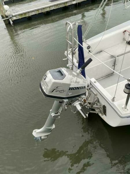 22ft Catalina Yacht For Sale