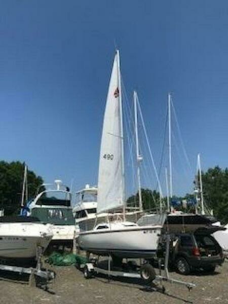 22ft Catalina Yacht For Sale