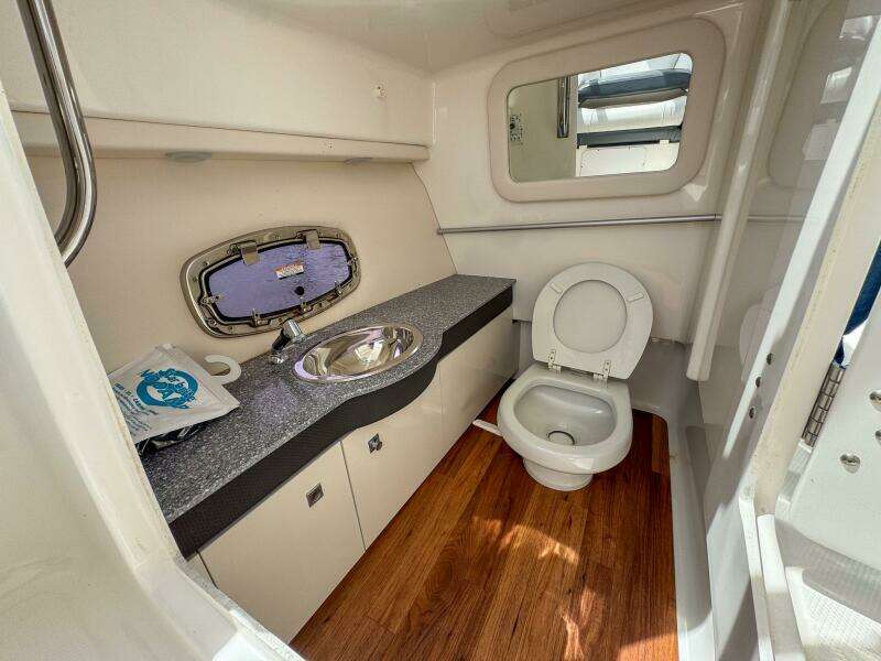 30ft Chaparral Yacht For Sale