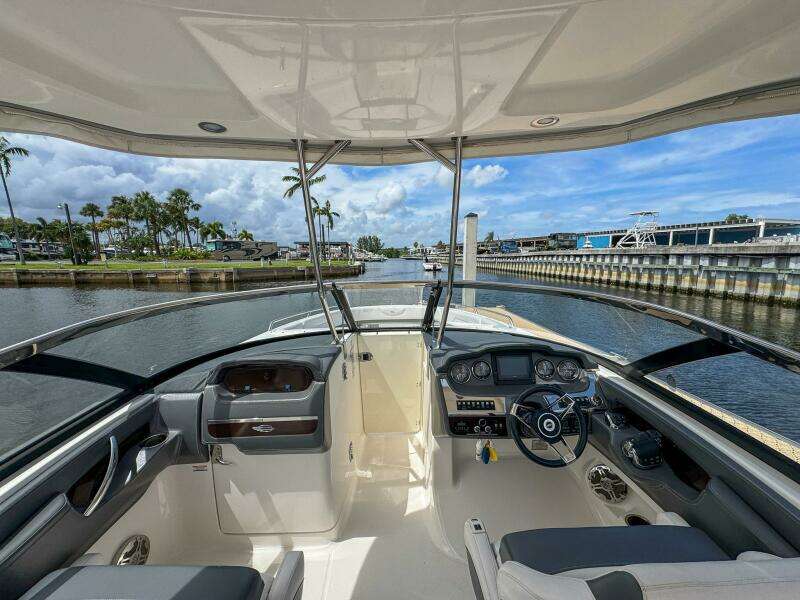 30ft Chaparral Yacht For Sale