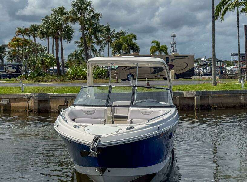 30ft Chaparral Yacht For Sale