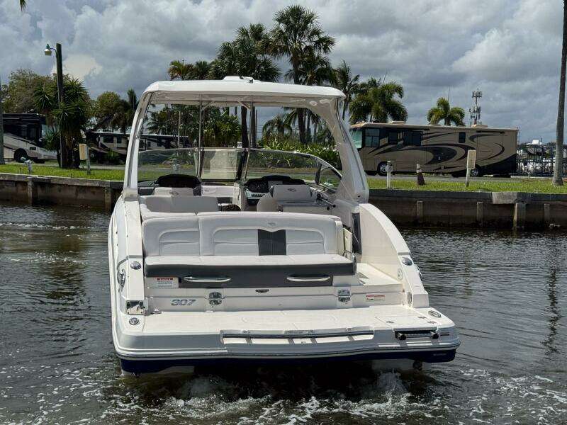 30ft Chaparral Yacht For Sale