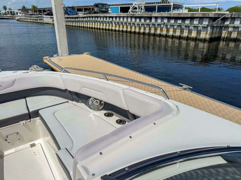 30ft Chaparral Yacht For Sale