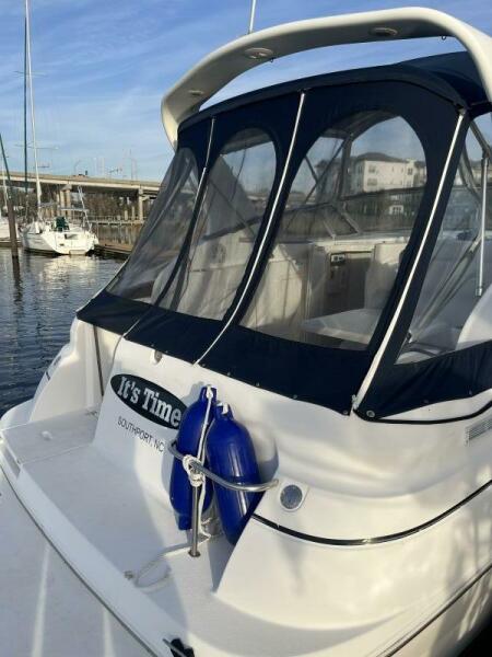 1999 Cruisers Yachts 2870 Rogue