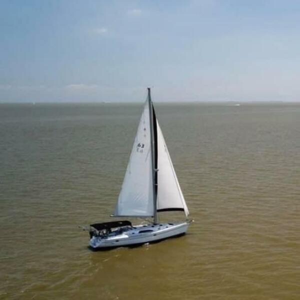 2012 Catalina 445
