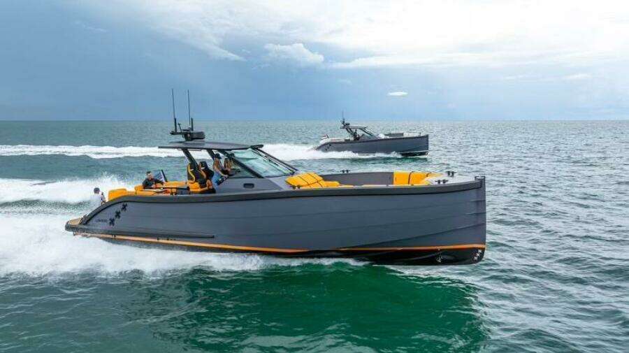 44ft Lekker Yacht For Sale