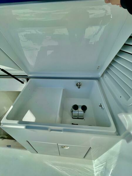 2001 Ronin 41 SF  DONE DIGGIN  Docking Station
